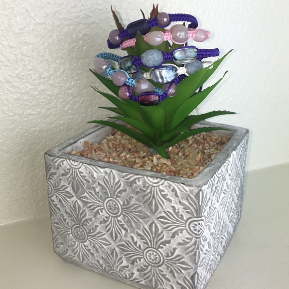 Handmade Chinese Knotting Bracelet W/ Glass Beads - Picture 7 of 8